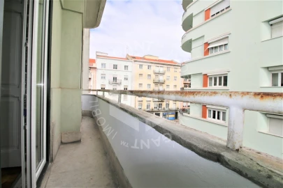 Apartamento T4 para Venda em Areeiro