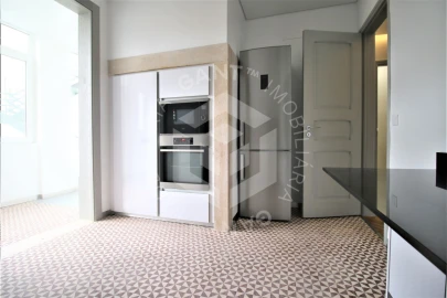 Apartamento T4 para Venda em Areeiro