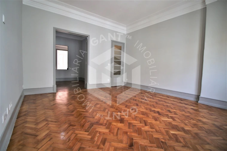 Apartamento T4 para Venda em Areeiro Foto 36