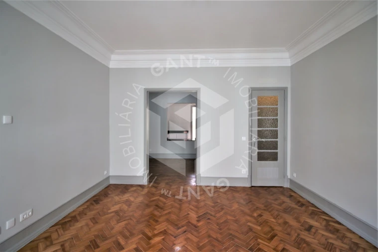 Apartamento T4 para Venda em Areeiro Foto 37