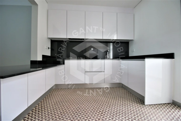Apartamento T4 para Venda em Areeiro Foto 40