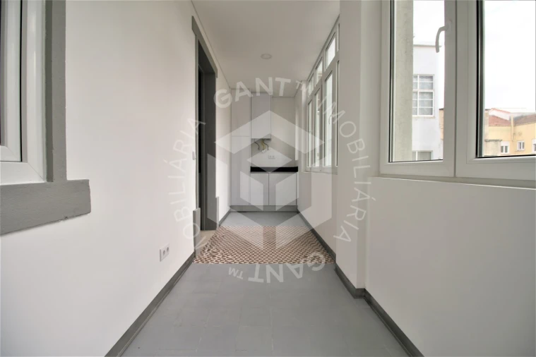 Apartamento T4 para Venda em Areeiro Foto 45