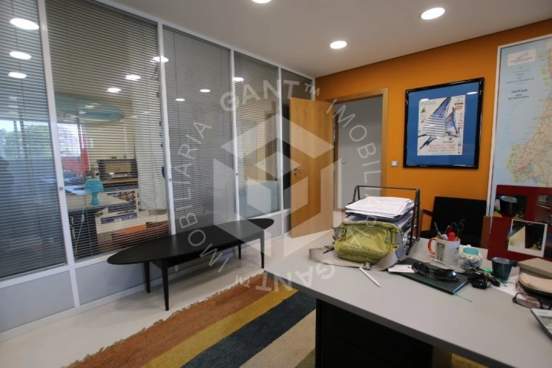 Escritório para Venda em Almada, Cova da Piedade, Pragal e Cacilhas Foto 16