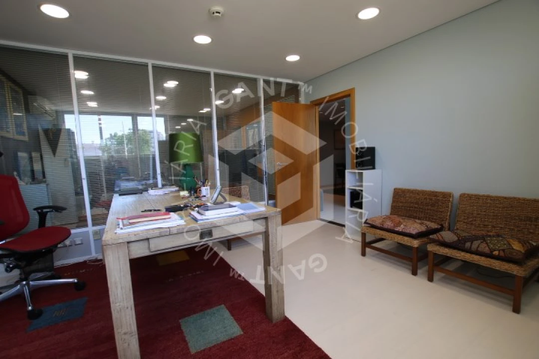 Escritório para Venda em Almada, Cova da Piedade, Pragal e Cacilhas Foto 21