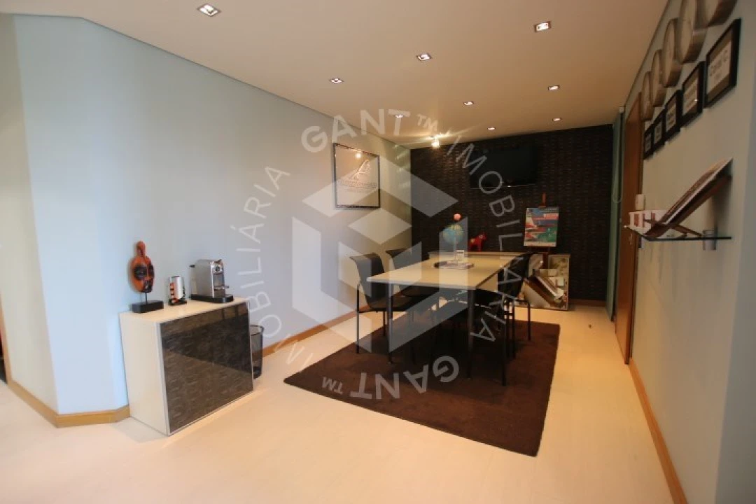 Escritório para Venda em Almada, Cova da Piedade, Pragal e Cacilhas Foto 25