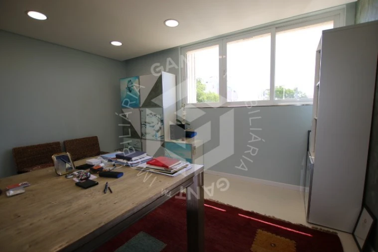 Escritório para Venda em Almada, Cova da Piedade, Pragal e Cacilhas Foto 19