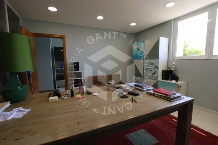 Escritório para Venda em Almada, Cova da Piedade, Pragal e Cacilhas Foto 20