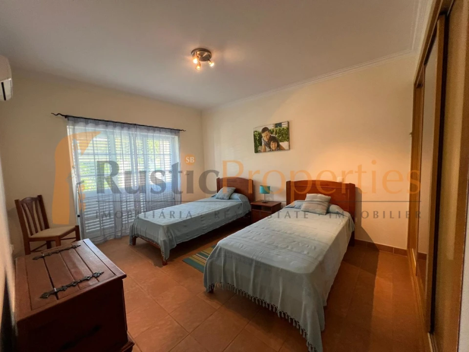 Moradia T4 para Venda em Moncarapacho e Fuseta Foto 7