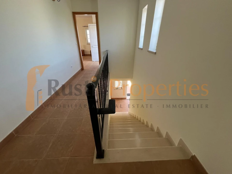 Moradia T4 para Venda em Moncarapacho e Fuseta Foto 13