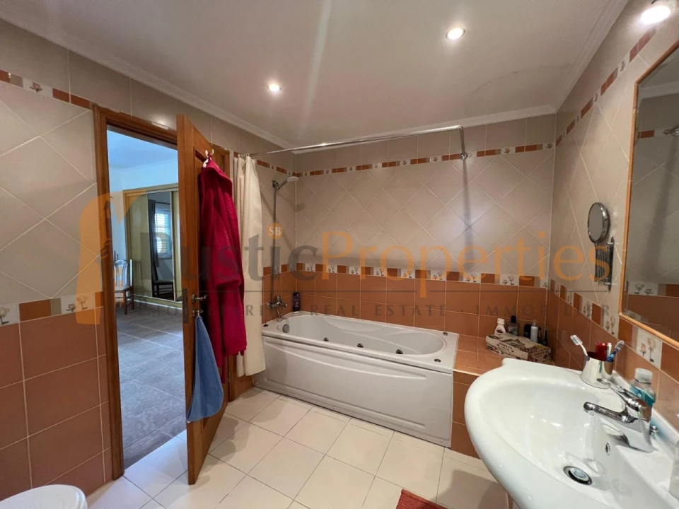 Moradia T4 para Venda em Moncarapacho e Fuseta Foto 15