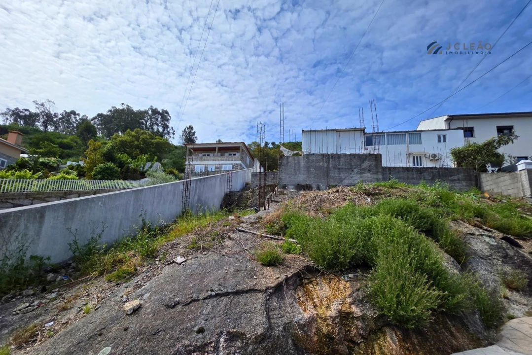 Terreno para Venda em Baltar Foto 3