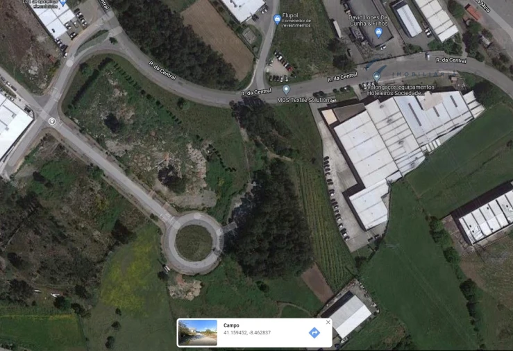 Terreno Comércio / Armazém para Venda em Campo e Sobrado