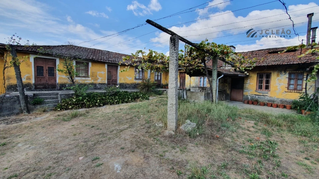 Quinta T0 para Venda em Paredes Foto 2