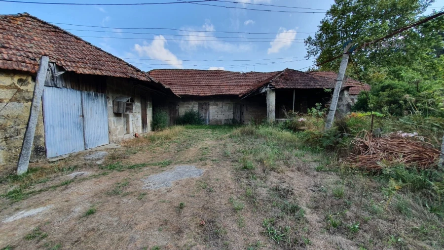 Quinta T0 para Venda em Paredes Foto 11