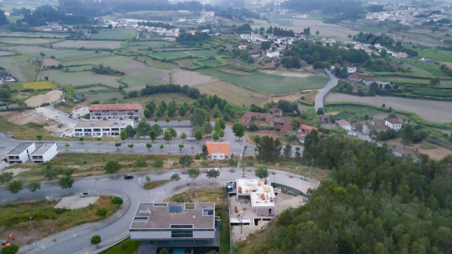 Quinta T0 para Venda em Paredes Foto 4