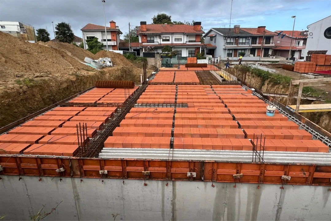 Moradia T4 para Venda em Vila Nova da Telha Foto 14