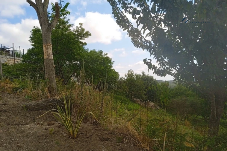 Terreno para Venda em Lordelo