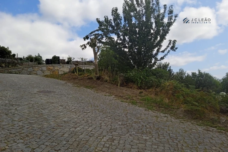 Terreno para Venda em Lordelo Foto 7