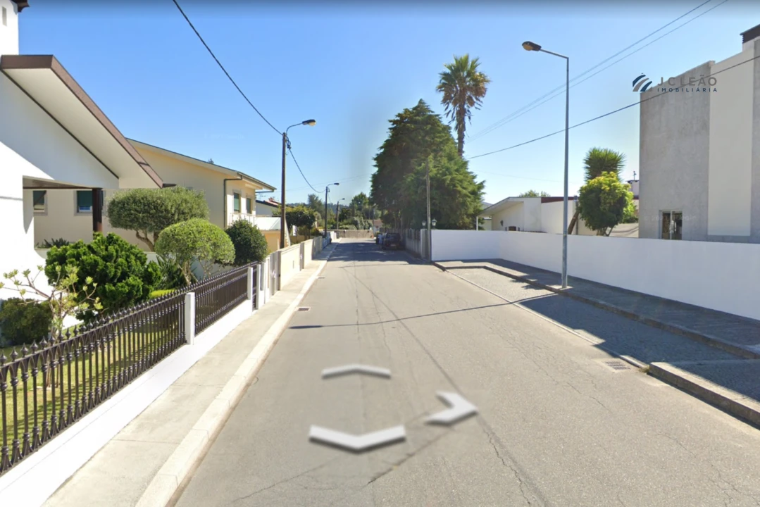 Terreno para Venda em Castêlo da Maia Foto 10