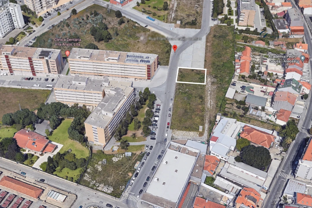 Terreno para Venda em Pedrouços Foto 2