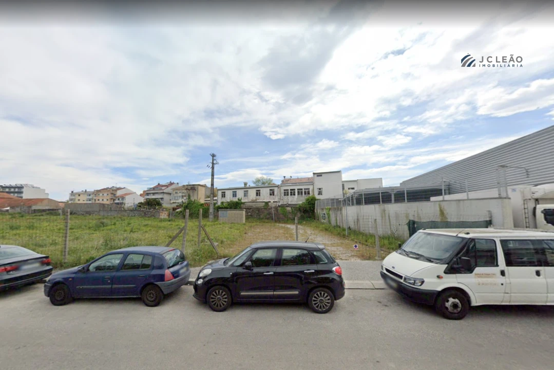 Terreno para Venda em Pedrouços Foto 3