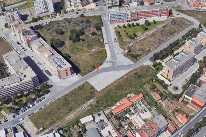 Terreno para Venda em Pedrouços
