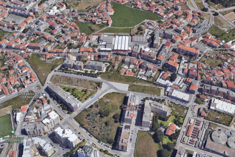 Terreno para Venda em Pedrouços Foto 2