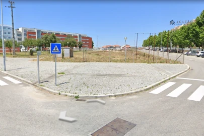 Terreno para Venda em Pedrouços
