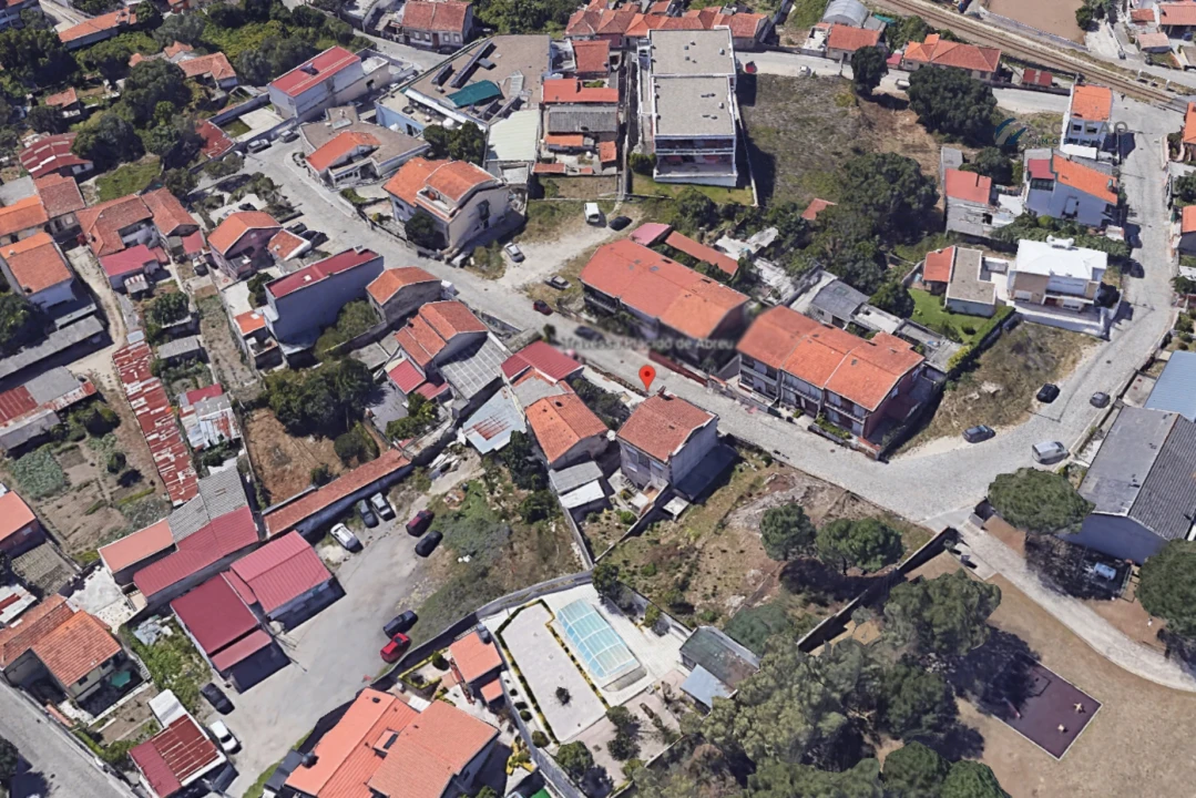 Terreno para Venda em Pedrouços Foto 2