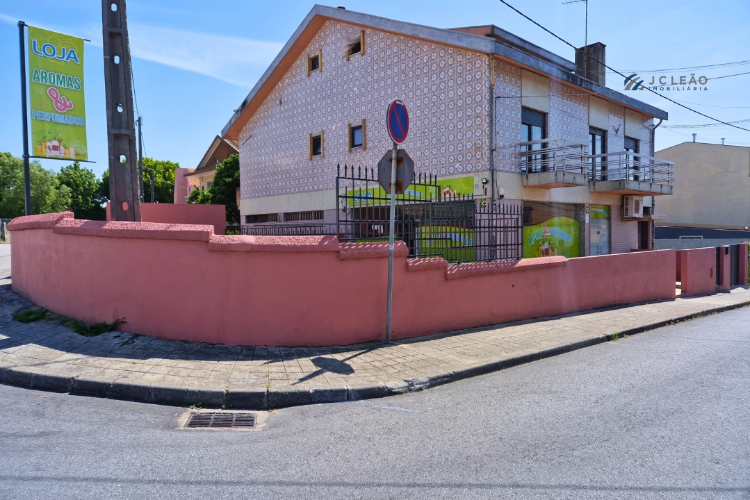 Moradia T5 para Venda em Matosinhos e Leça da Palmeira Foto 2