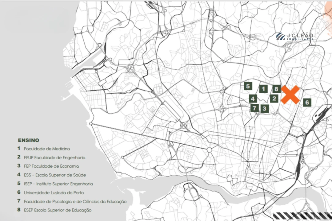 Apartamento T1 para Venda em Ramalde Foto 13