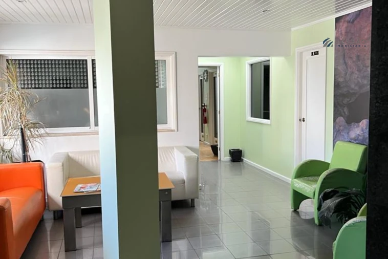 Escritório para Venda em Vilar de Andorinho Foto 3