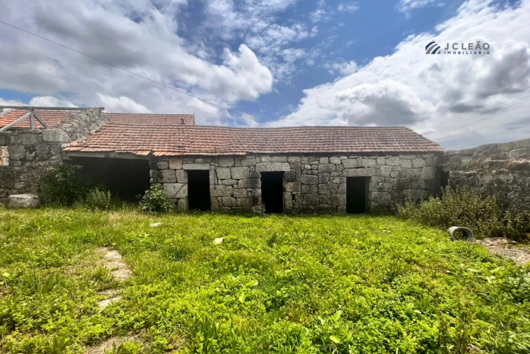 Quinta T0 para Venda em Paredes Foto 5