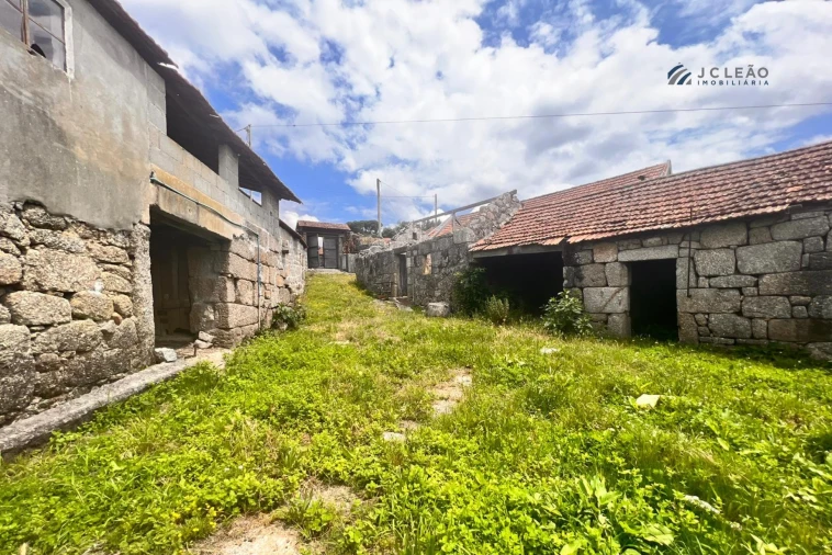 Quinta T0 para Venda em Paredes Foto 13