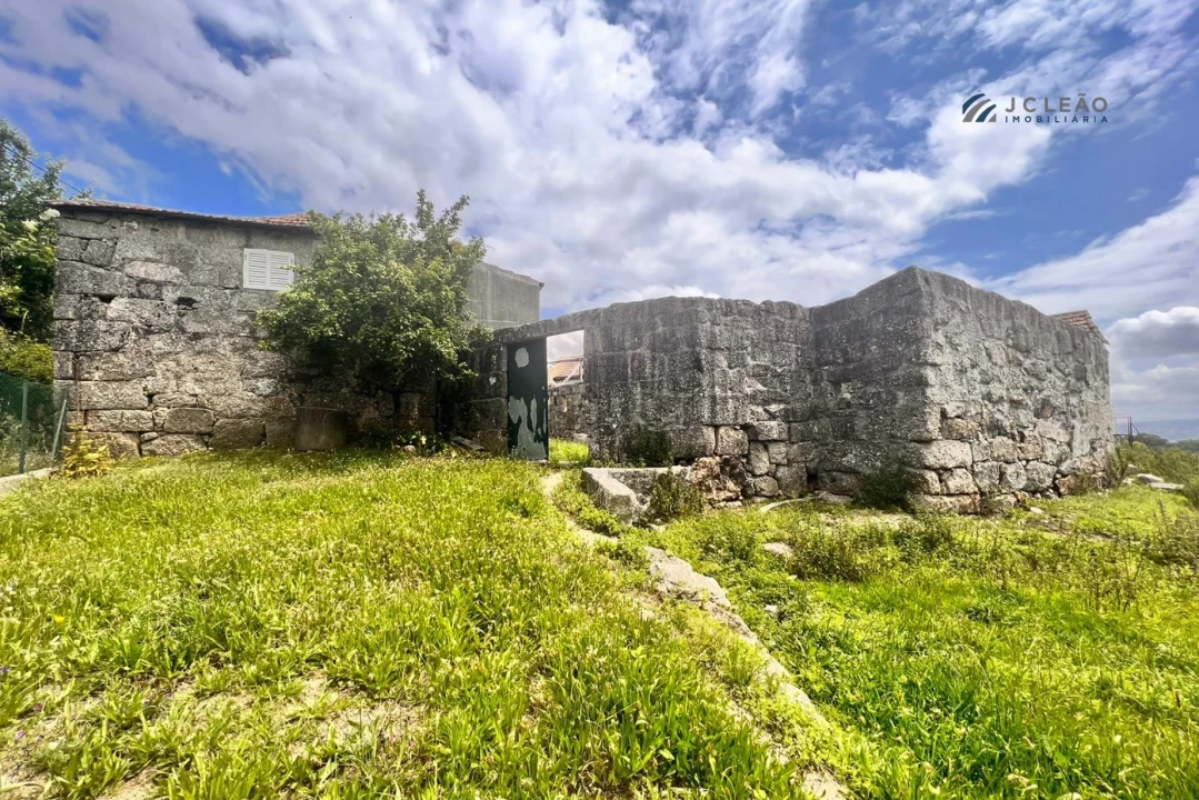 Quinta T0 para Venda em Paredes Foto 4