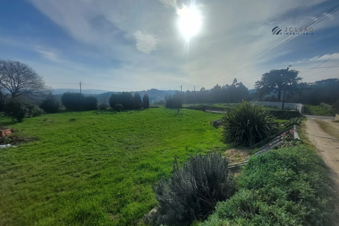 Terreno para Venda em Louredo Foto 2
