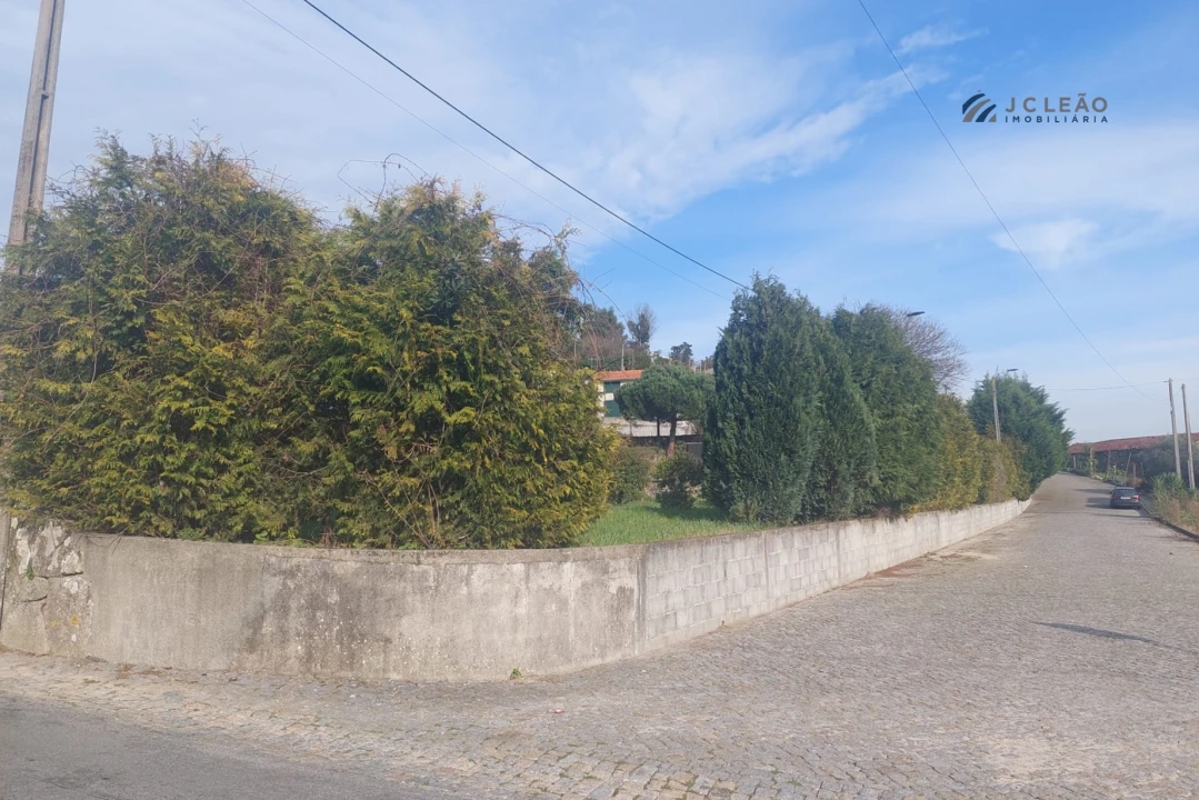Terreno para Venda em Louredo Foto 16