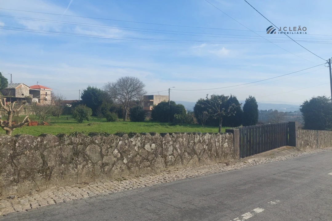 Terreno para Venda em Louredo Foto 11