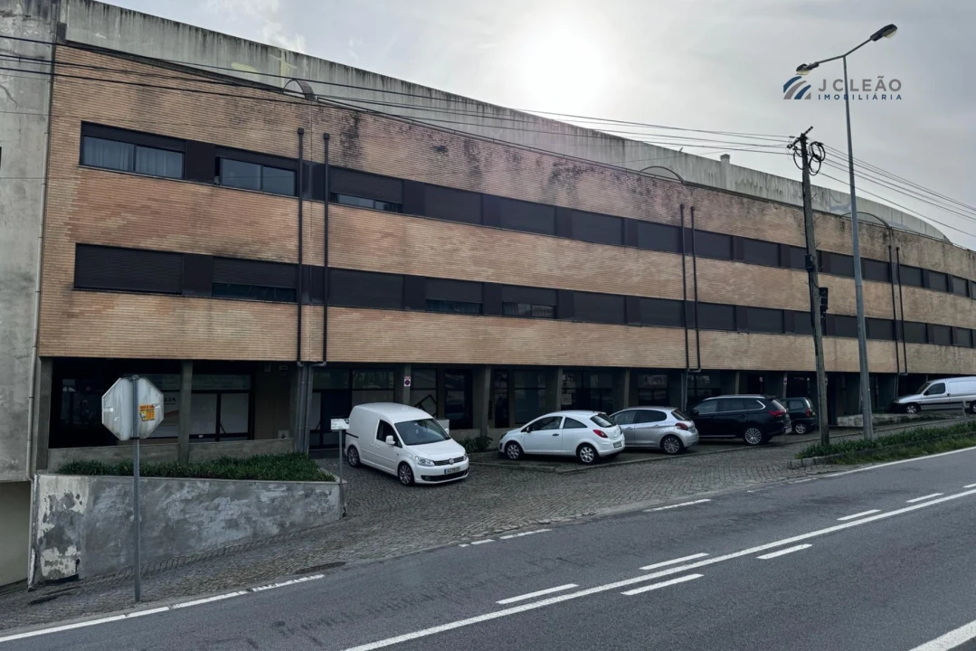 Garagem para Venda em Sande e São Lourenço Foto 11