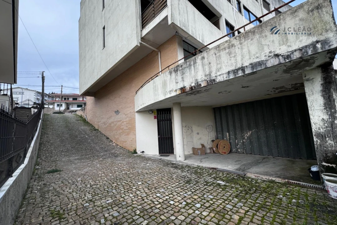 Garagem para Venda em Sande e São Lourenço Foto 15