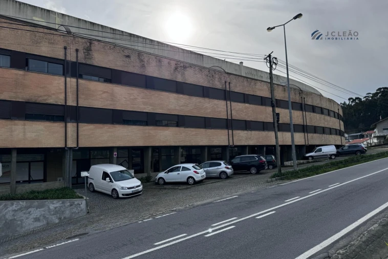 Garagem para Venda em Sande e São Lourenço Foto 3