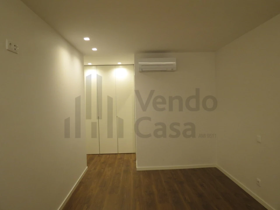 Apartamento T3 para Venda em Braga (Maximinos, Sé e Cividade) Foto 12