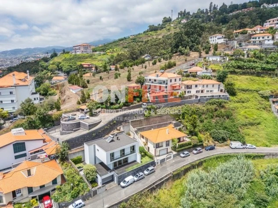 Moradia T3 para Venda em Monte Foto 6