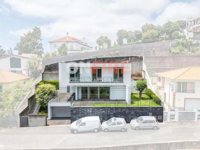 Moradia T3 para Venda em Monte Foto 3