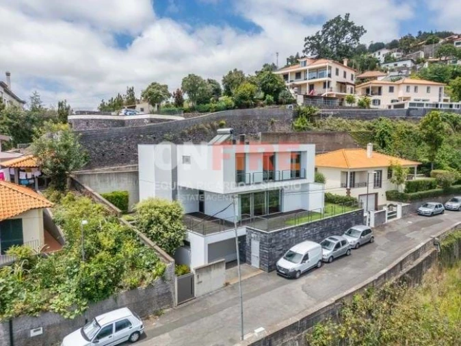 Moradia T3 para Venda em Monte Foto 4
