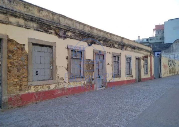 Terreno para Venda em Setubal (São Sebastião) Foto 3
