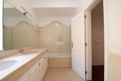 Apartamento T5 para Venda em Cascais e Estoril