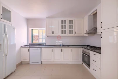 Apartamento T5 para Venda em Cascais e Estoril