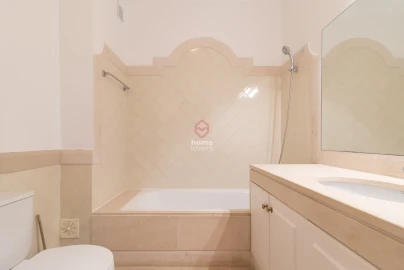 Apartamento T5 para Venda em Cascais e Estoril
