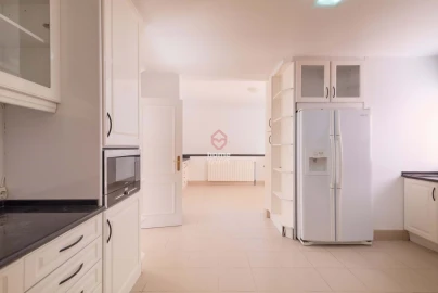 Apartamento T5 para Venda em Cascais e Estoril